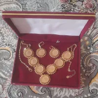 سرویس  مشابه  طلا