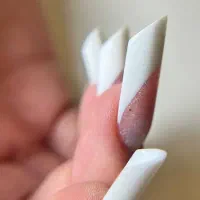 اموزش تخصصی کاشت ناخن