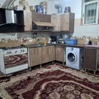 کابینتها وسینگ باشیر وگاز وهود ومیزغذاخوری۶نفره