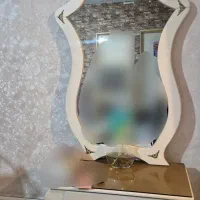 آینه کنسول در حد نو بسیار سالم و تمیز