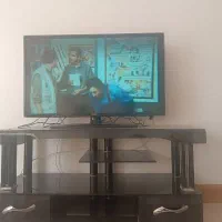 تلوزیون سامسونگ با میز|تلویزیون و پروژکتور|خلیل آباد, |دیوار
