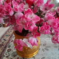 گلهای مصنوعی با گلدانهای سفالی و سبد حصیری|گل مصنوعی|ارومیه, |دیوار