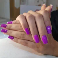 خدمات و آموزش زیبایی کاشت ناخن