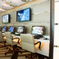 بزرگ‌ترین کافی‌نت آنلاین استان اصفهان