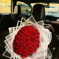 دسته گل های رز هلندی قیمت مناسب