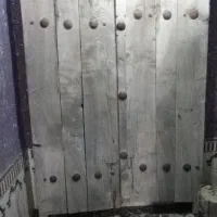 درب قدیمی ۲۰۰ساله|کلکسیون اشیاء عتیقه|شیراز, گلکوب|دیوار