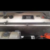 کشنده|خودرو سنگین|میانه, |دیوار