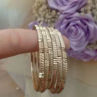 النگو طلا روس