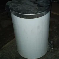 سطل زباله جهیزیه سفید پدال دار