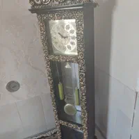 ساعت پایه دار