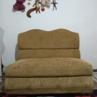 یک عدد مبل دو نفره در حد نو نو فقط تماس