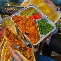 همکار آقا جهت کار در دکه ساندویچی نیازمندیم|استخدام خدمات فروشگاه و رستوران|سنقر, |دیوار