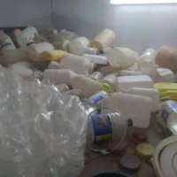 دبه|ظروف نگهدارنده، پلاستیکی، یک‌بارمصرف|بهار, |دیوار