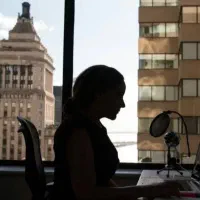 استخدام منشی دستیار مدیر عامل