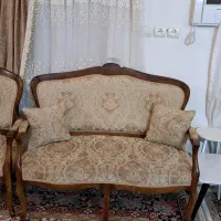 مبل ۷ نفره به همراه میز وسط