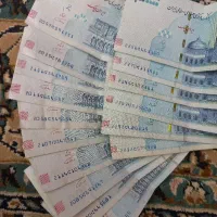 اسکناس امضای قرمز همتی و صالح ابادی