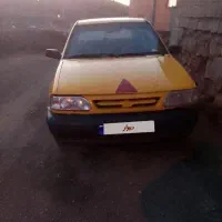 تاکسی نایسر انقلاب