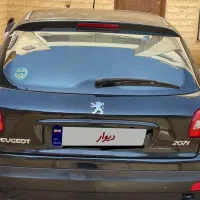 پژو ۲۰۷ اتوماتیک سقف فلز|خودرو سواری و وانت|شیراز, شهرک گلدشت حافظ‎|دیوار