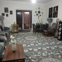اجاره آپارتمان ۱۰۰ متری ۲ خوابه طبقه ۲ در انقلاب