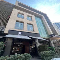 ۱۲۵ متر واحد سند اداری نیاوران آوا