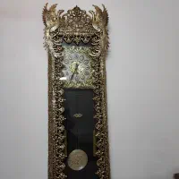 ساعت ایستاده کنارسالنی طرح برنجی و برنز|صنایع دستی و سایر لوازم تزئینی|اصفهان, بهارستان|دیوار