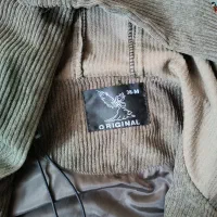 پالتو|لباس|گلبهار, شهر جدید گلبهار|دیوار