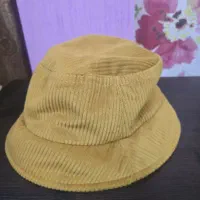 کلاه با رنگ آجری