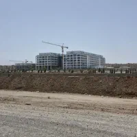 کارگر ساده یا فنی . کانالسازی در ساختمان