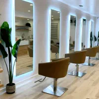 اجاره صندلی در سالن زیبایی