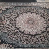 یک عدد فرش ۹ متری ۷۰۰ شانه  و یک ۶ متری در حد نو