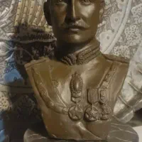 سردیس برنزی