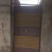 درب حیاط نفر رو در حد رنگ خورده بدون پوسیدگی|مصالح و تجهیزات ساختمان|علی‌آباد کتول, |دیوار