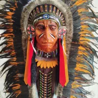 مجسمه سرخ پوست