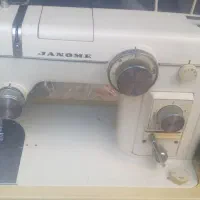 چرخ خیاطی ژانومه مدل ۸۰۲ اصل ژاپن در حد نو
