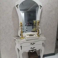 میز و آیینه