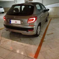 پژو 207 فول مدل 1402 تیتانیوم سفارشی