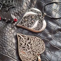 اکسسوری مشکی و خفن