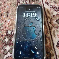 ایفون11نورمال درحد صفر