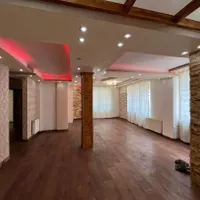 فروش ویلای ۲۳۵ متری بازسازی شده در خ امام خمینی