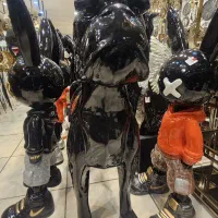 مجسمه سگ گریدین باکستر کنار سالنی|مجسمه، تندیس، ماکت|مشهد, توس (بلوار توس)|دیوار