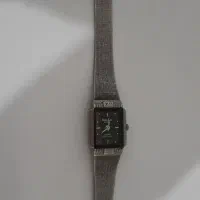 ساعت مچی زنانه OMAX ظریف و بند باریک