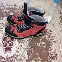 کفش کوهنوردی وطبیعت گردی درحداک|کوهنوردی و کمپینگ|نیشابور, بنیاد شهید|دیوار