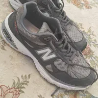 کتونی new balance