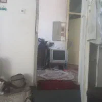 خانه بر خیابان ۸۴ متری بازیر پله