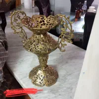 گلدان برنز  سنگین و قدیمی و بسیار شیک سنگین