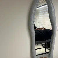 آیینه قدی با قاب