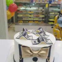 فروشنده قنادی