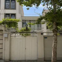 ویلایی مستقل حیاط دار - ۱۸۰ متر زیر بنا - پارکینگ
