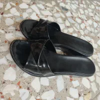 یک جفت صندل زنانه