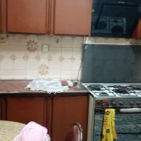 دو دست کابینت فلزی دو عدد سینک ظرفشویی و یک عددهود|آب‌چکان و نظم‌دهنده ظروف|اهواز, فاز ۱ پادادشهر|دیوار